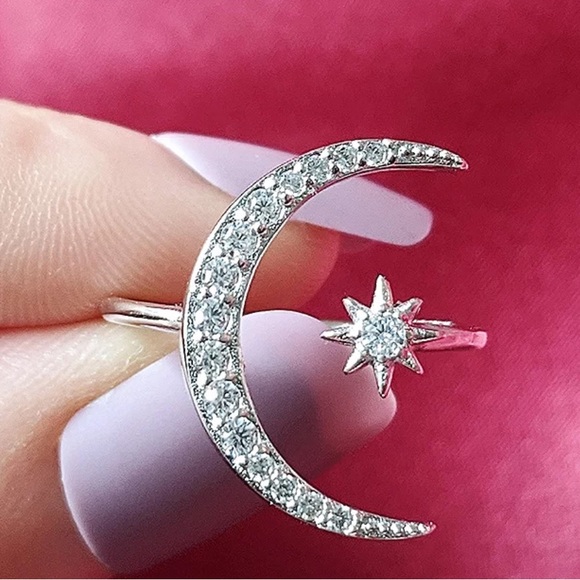 NEW MOON STAR 925 STERLING SILVER DIAMOND RING, CUTE RING, SHINY RING. - Picture 3 of 6